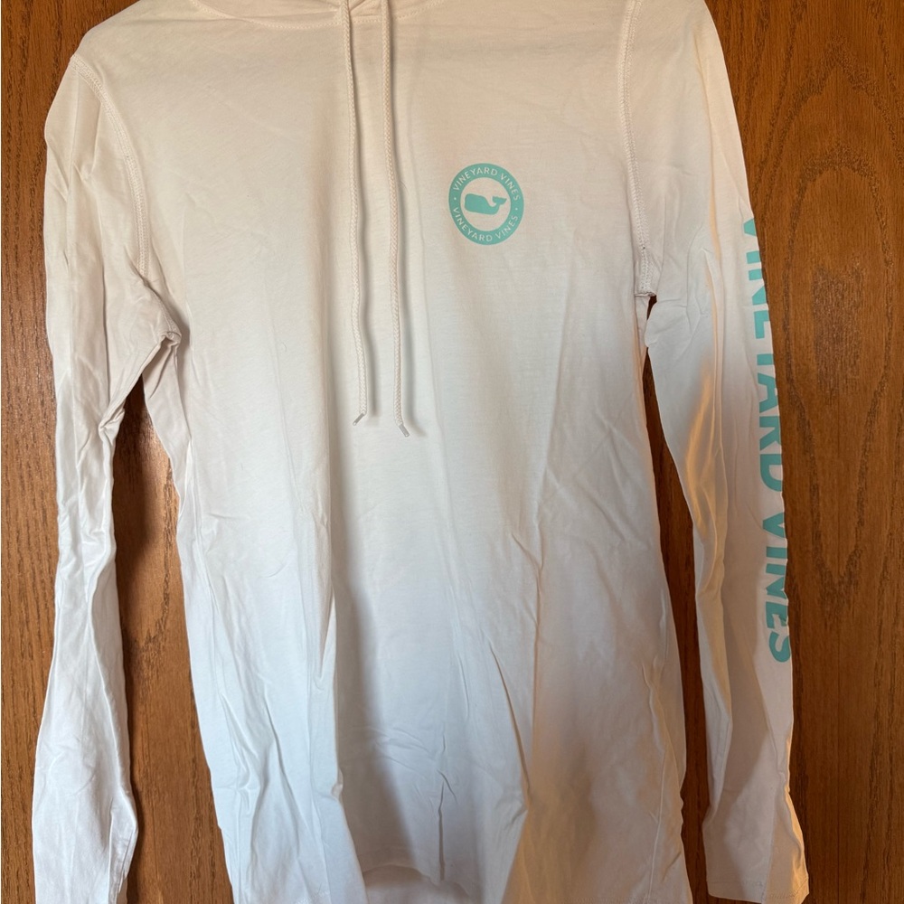 Women’s Vineyard Vines White Hooded Long Sleeve Shirt - size small